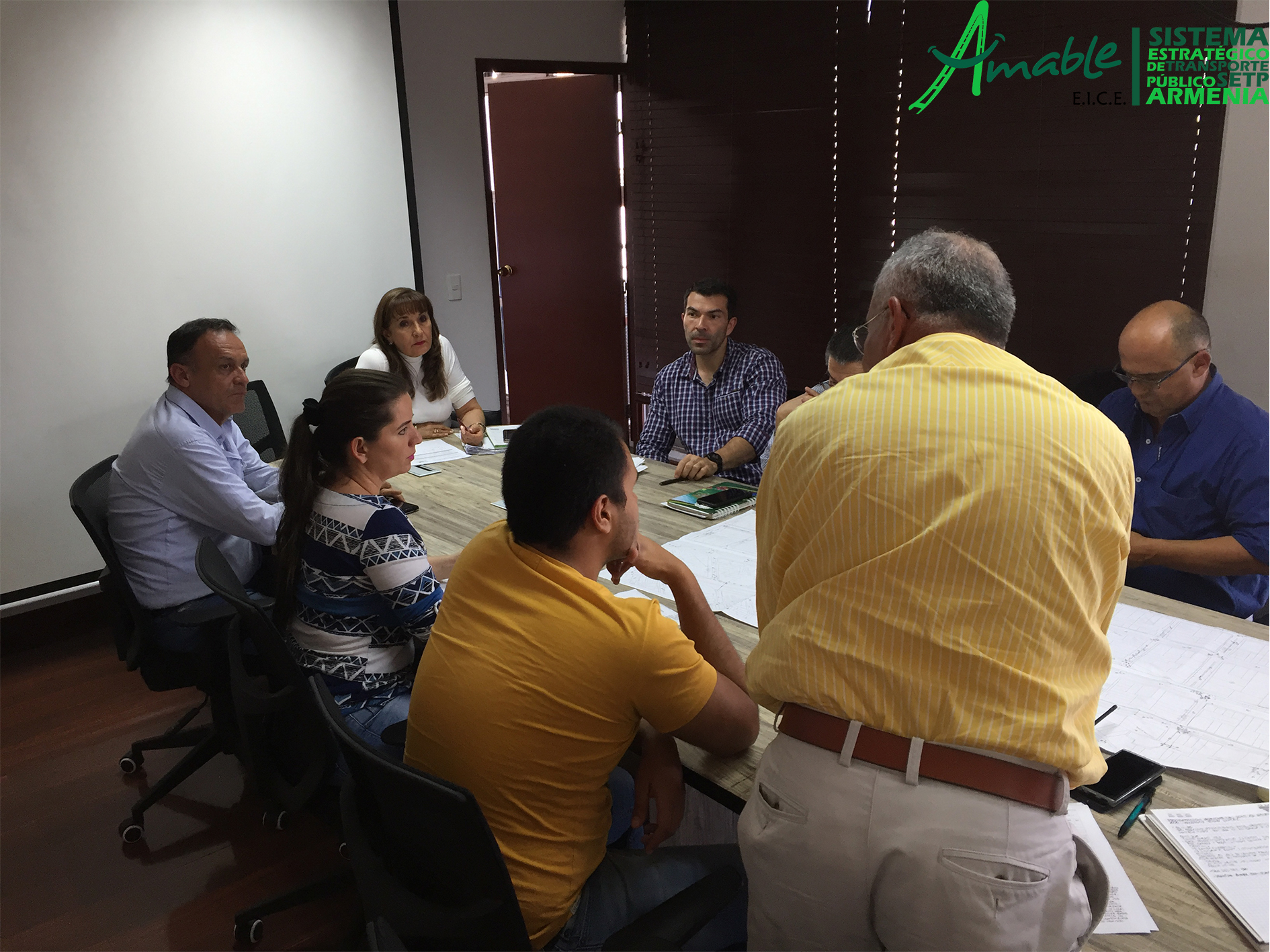 Pie de foto 1 Es importante seguir con las mesas de trabajos para darle celeridad a las obras. Gerente de Amable 